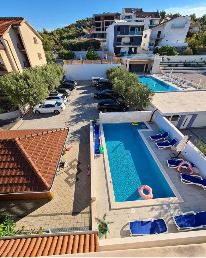Apartments Plavi Biser Шибеник Екстер'єр фото