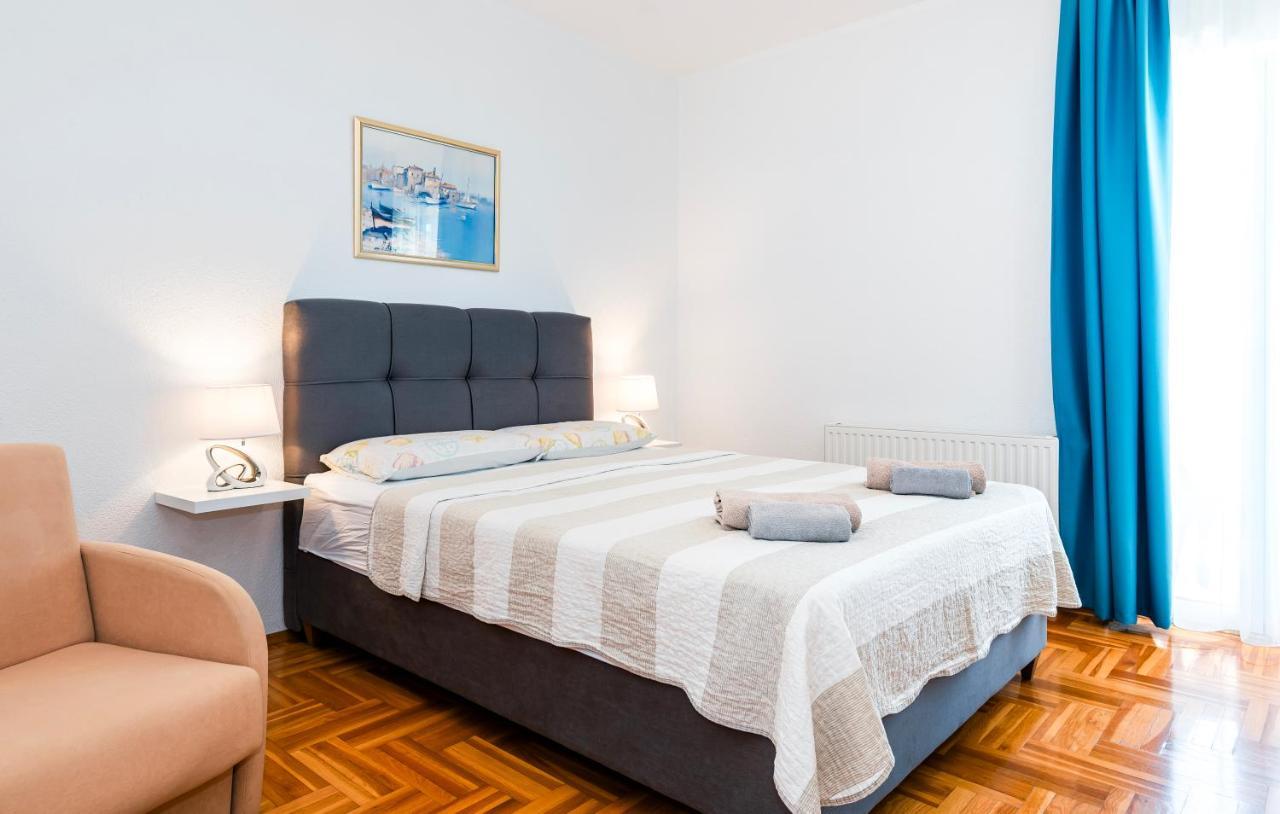 Apartments Plavi Biser Шибеник Екстер'єр фото