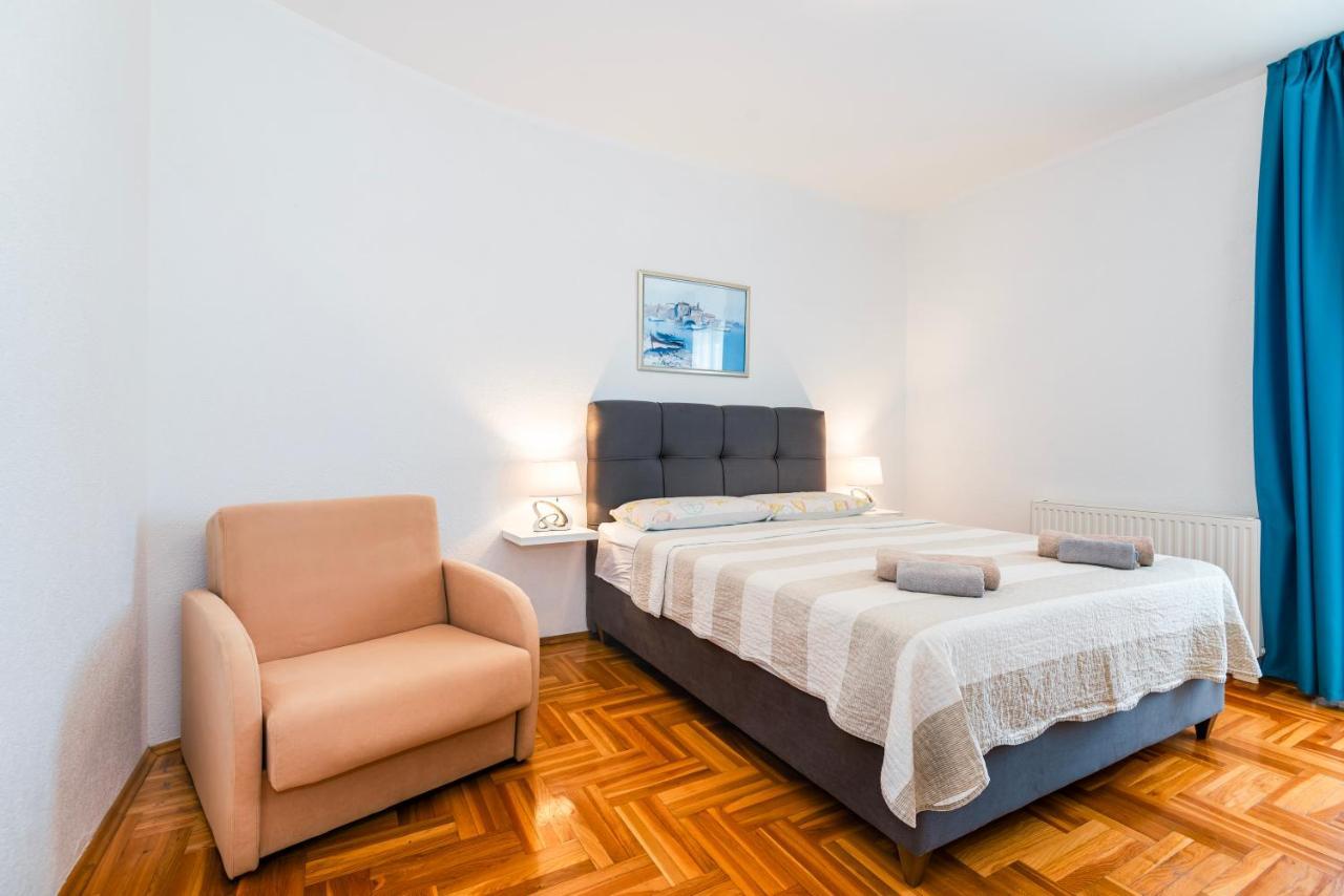 Apartments Plavi Biser Шибеник Екстер'єр фото