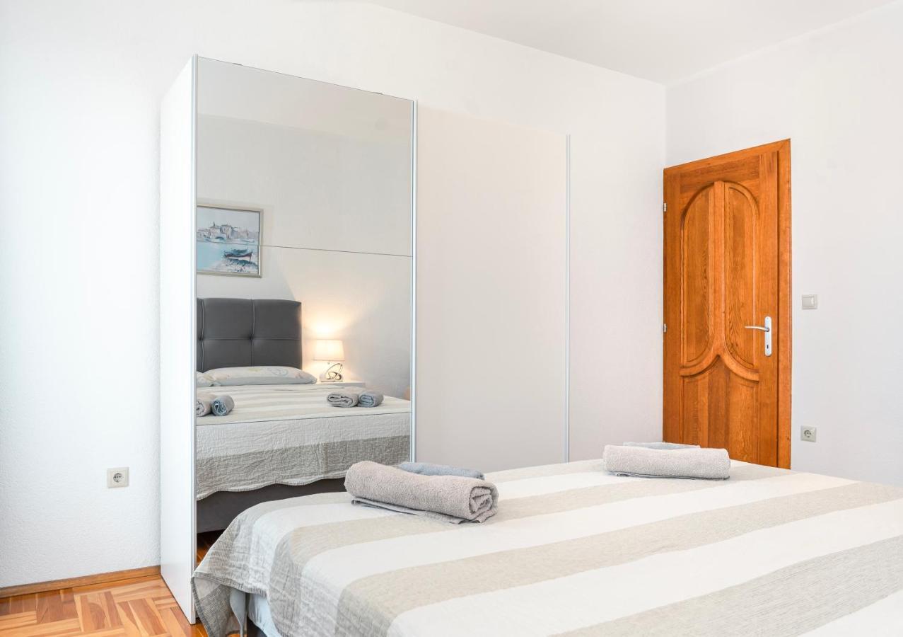 Apartments Plavi Biser Шибеник Екстер'єр фото