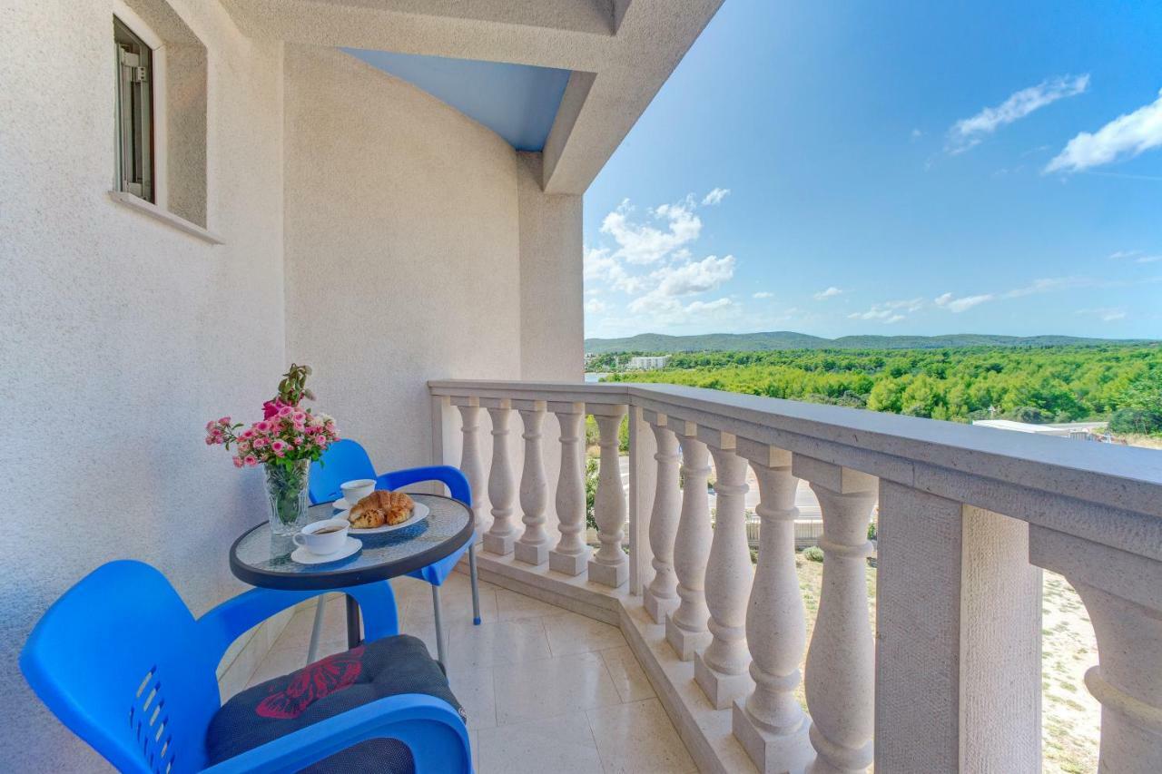 Apartments Plavi Biser Шибеник Екстер'єр фото
