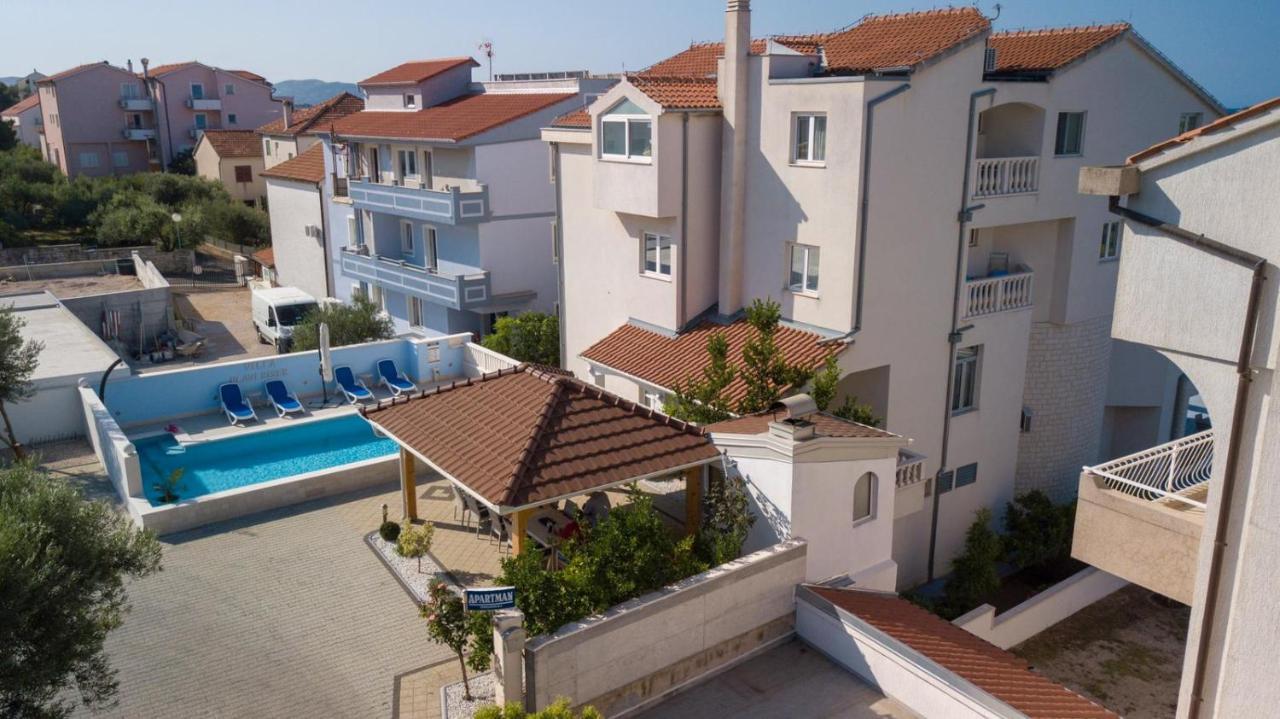 Apartments Plavi Biser Шибеник Екстер'єр фото